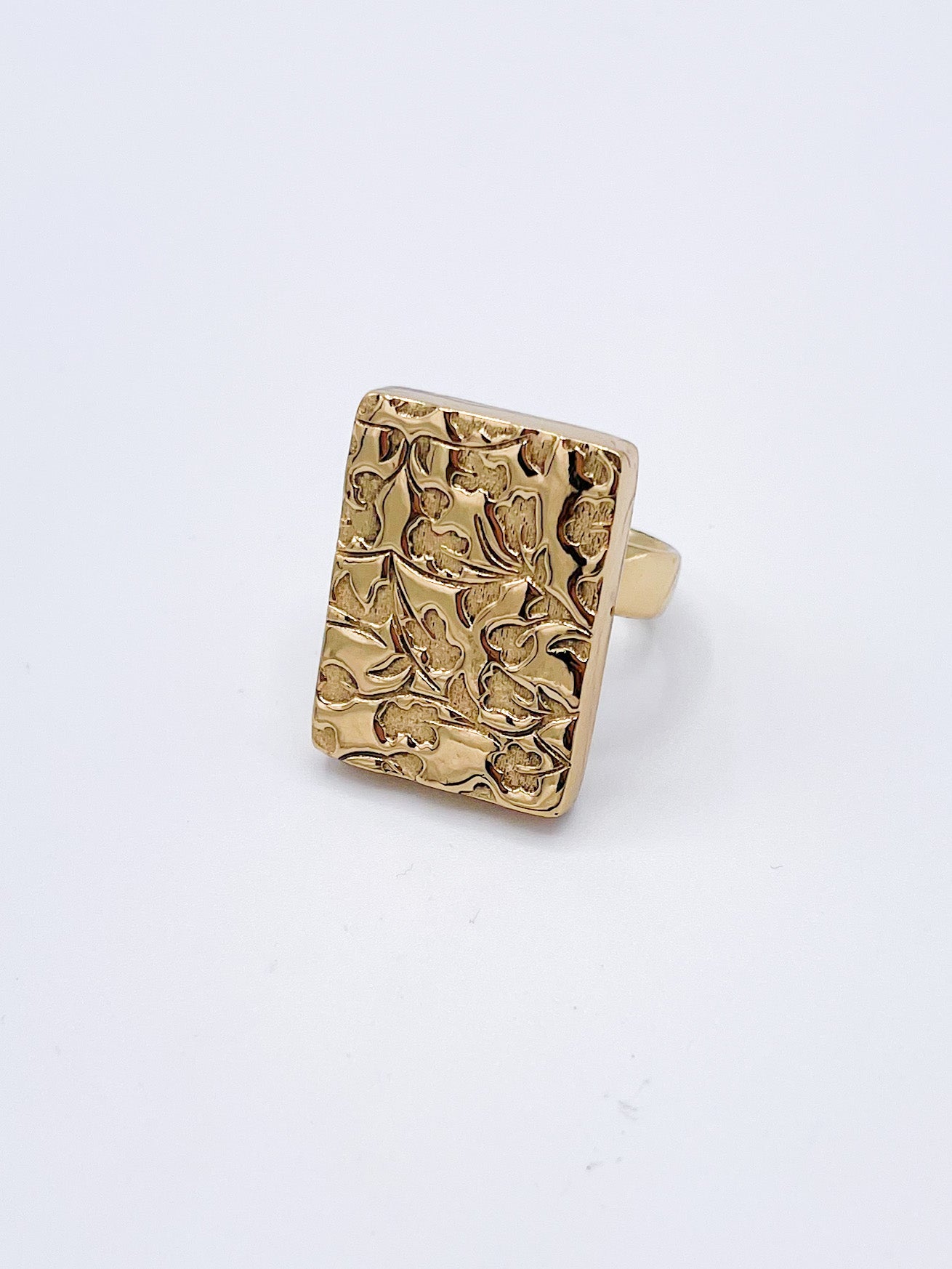 Solid Filigree Rectangle Ring-Alchemia