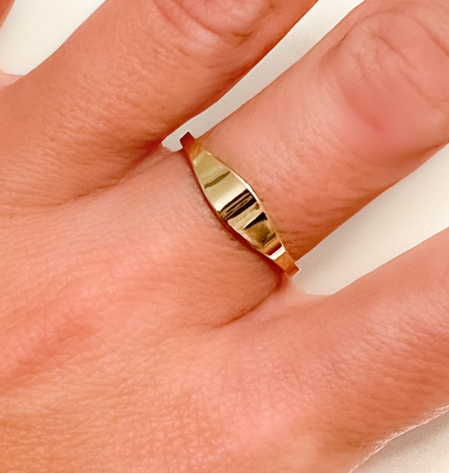 Sleek Bling adjustable Ring - 18k Gold Filled