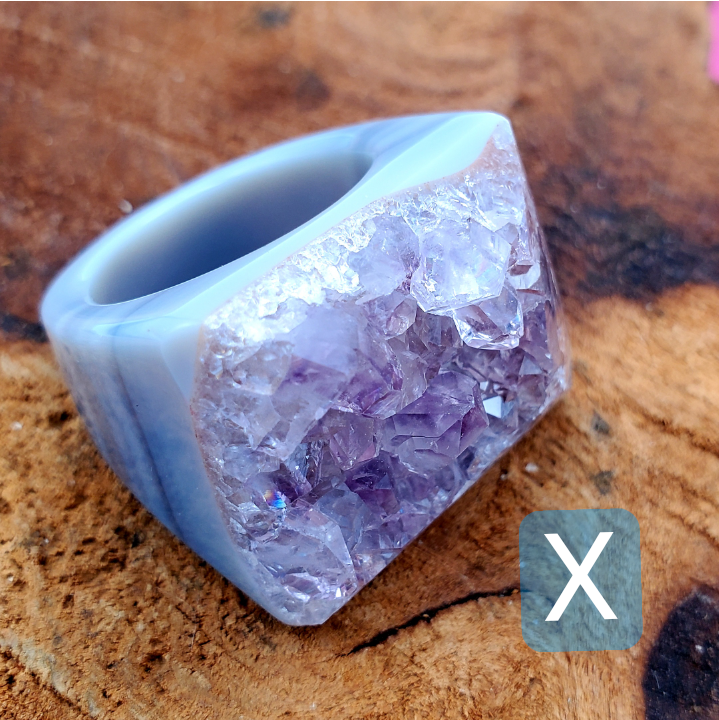 Holy Rocks Size 8