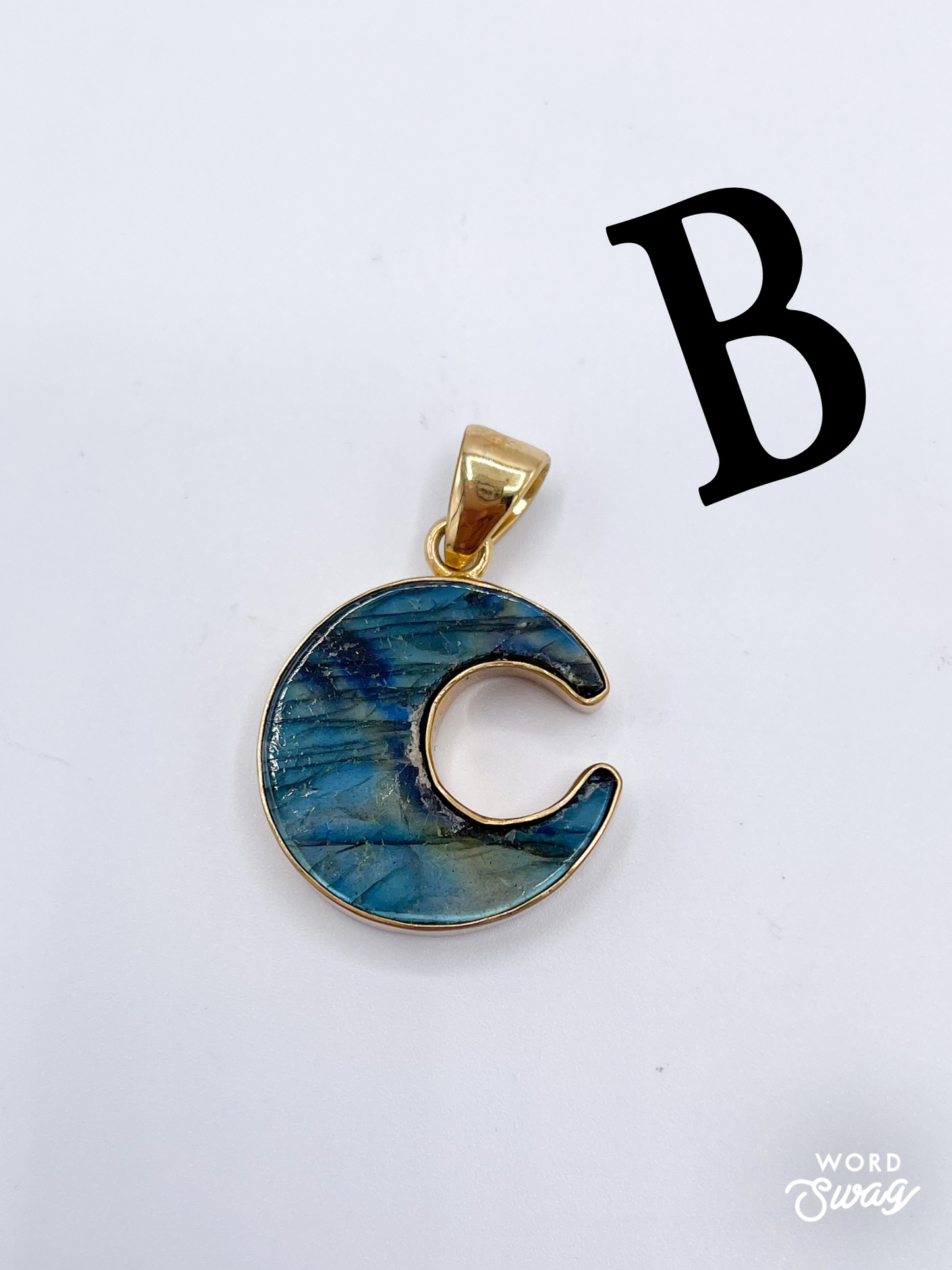 Dainty Moon Pendant-Alchemia