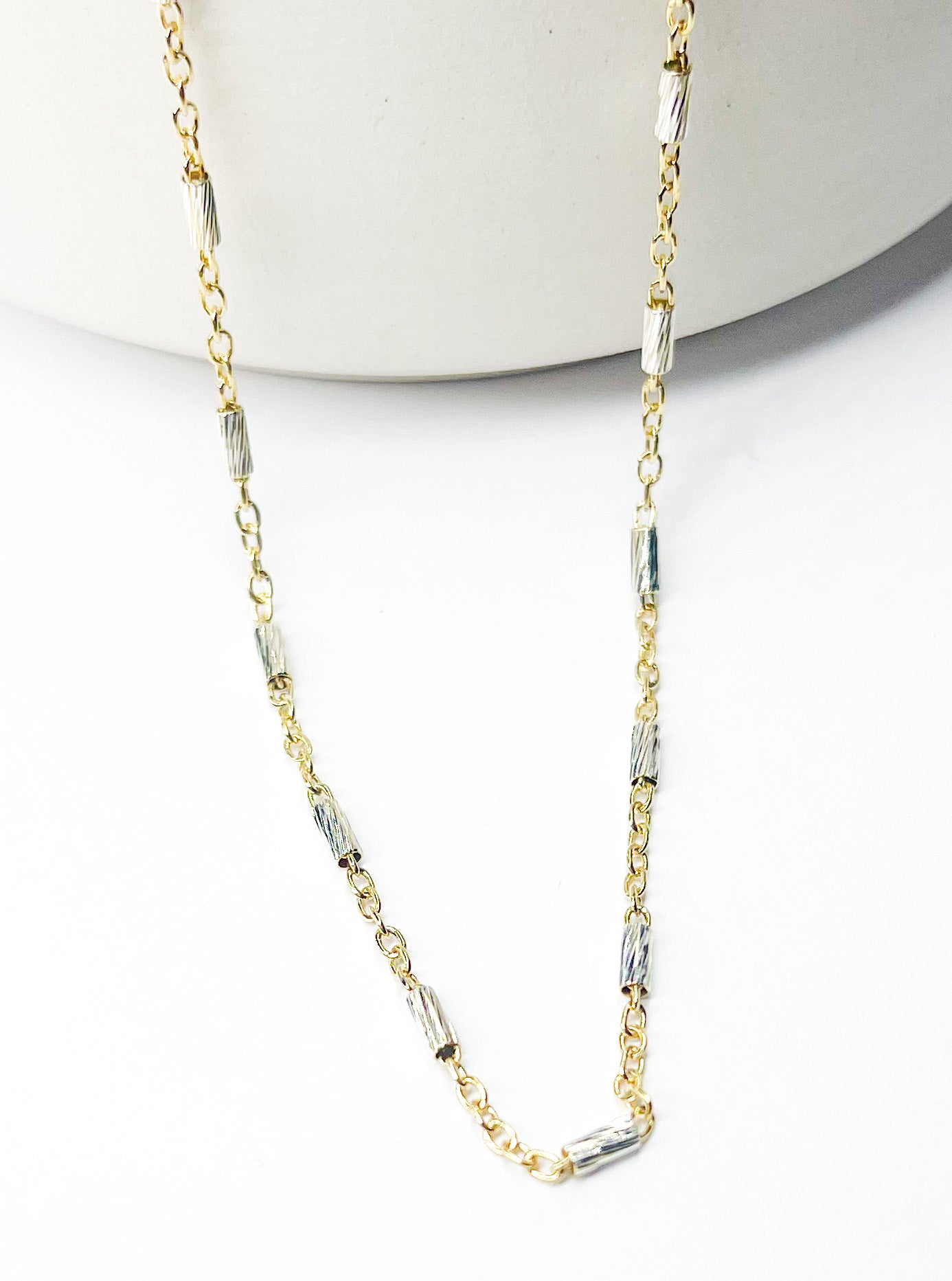 Intricate Chain with Gold and Silver