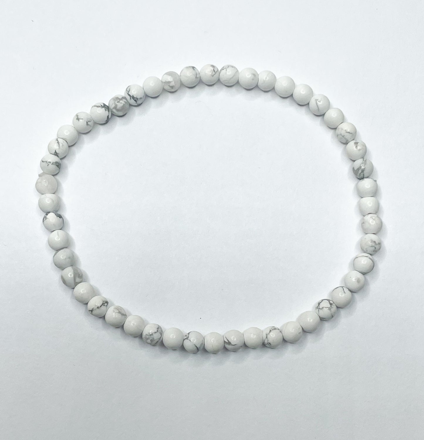 Dainty Howlite Stretch Bracelet - 100