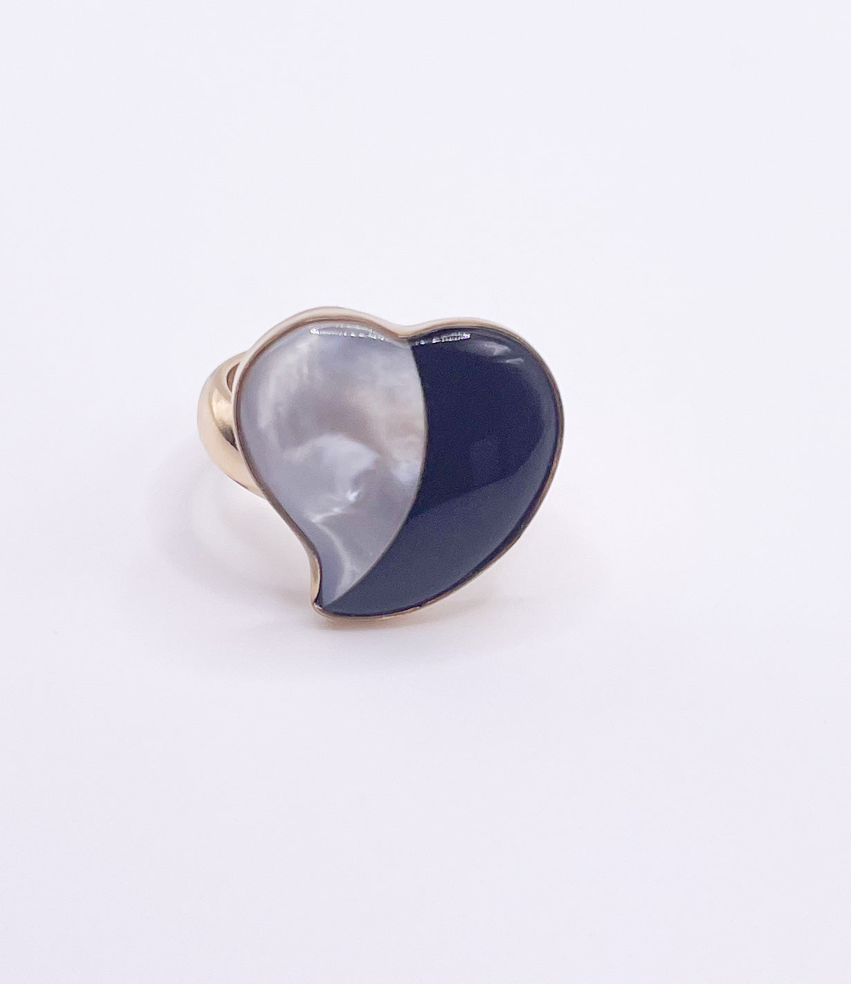 Mother of Pearl and Black Onyx Heart Adjustable Ring-Alchemia
