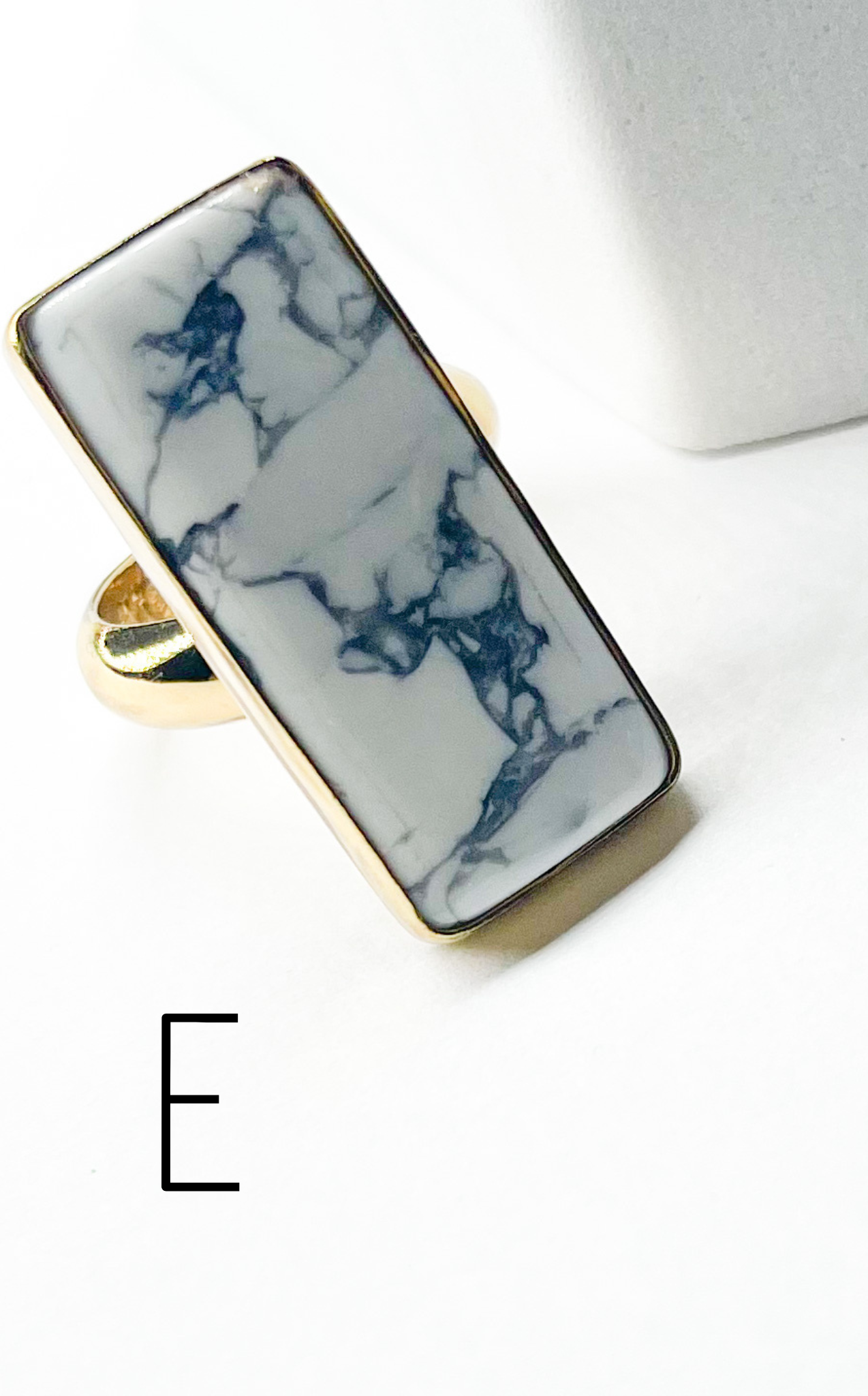 White Howlite Ring Mix-Alchemia