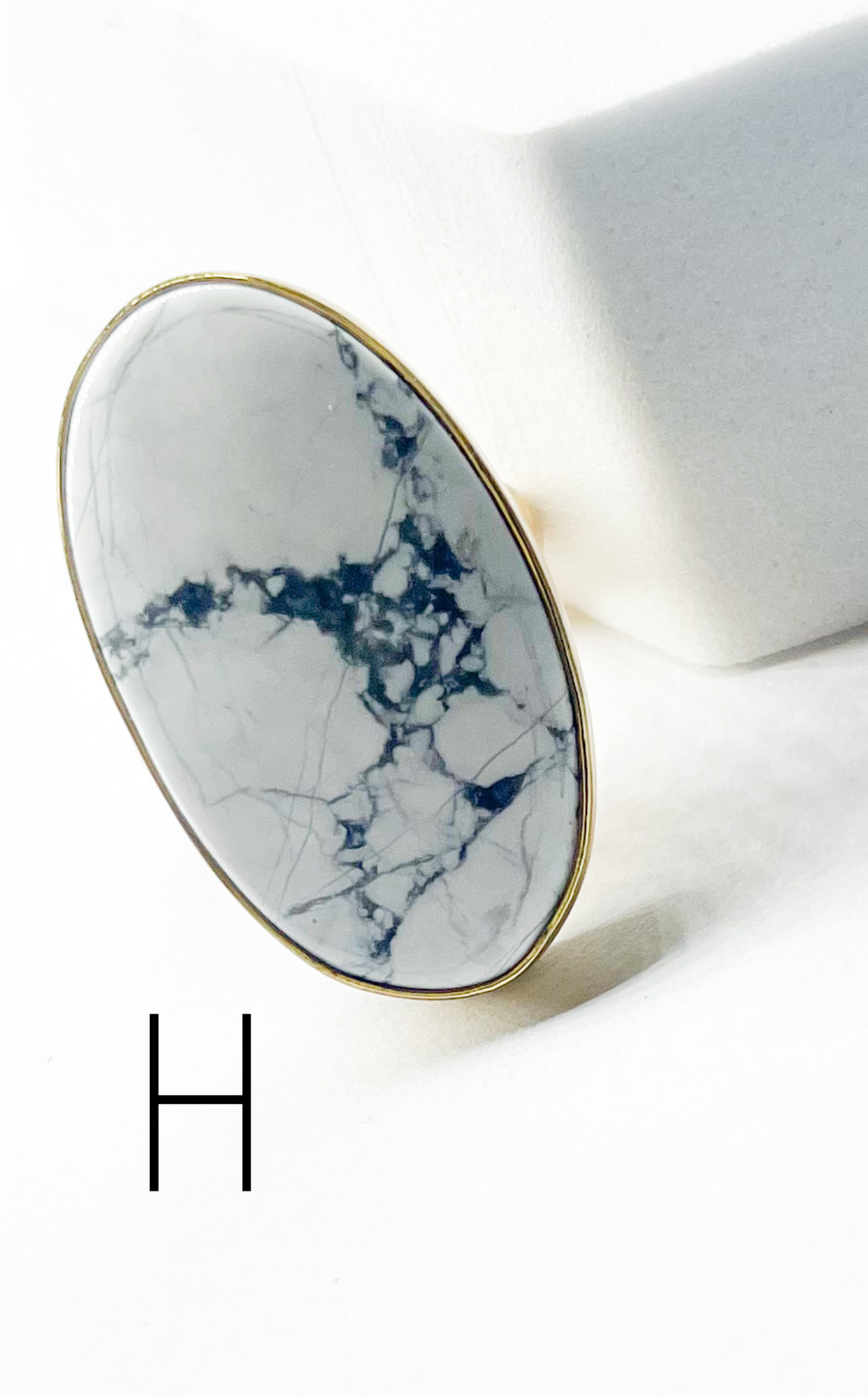 White Howlite Ring Mix-Alchemia