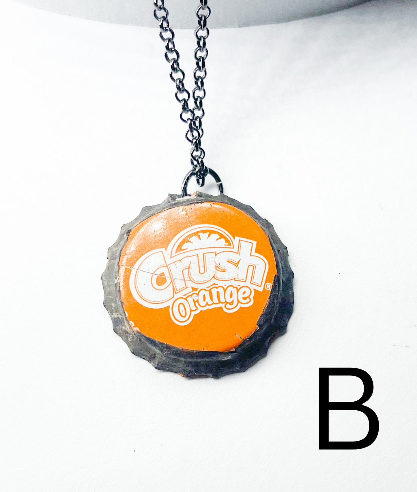 Bottle Cap Grunge Pendants-Grunge