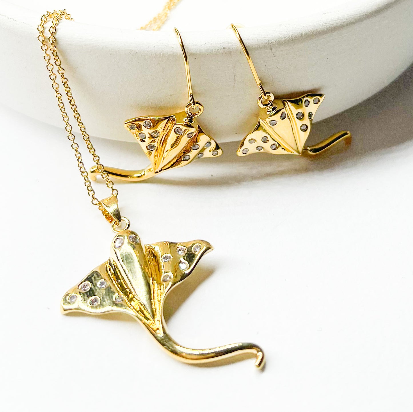 Sting Ray W Cz Necklace-Rhodium