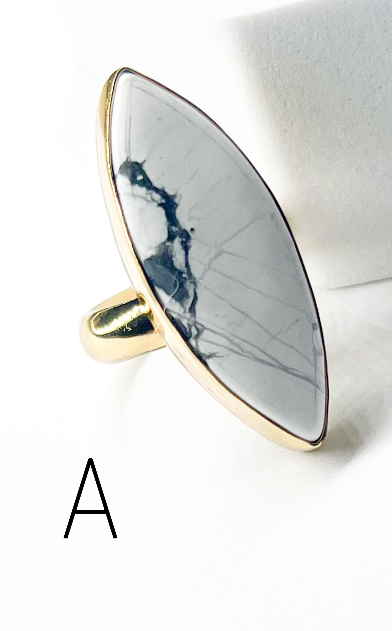 White Howlite Ring Mix-Alchemia