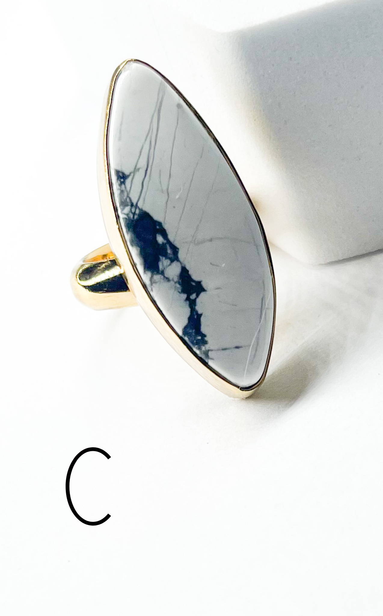 White Howlite Ring Mix-Alchemia