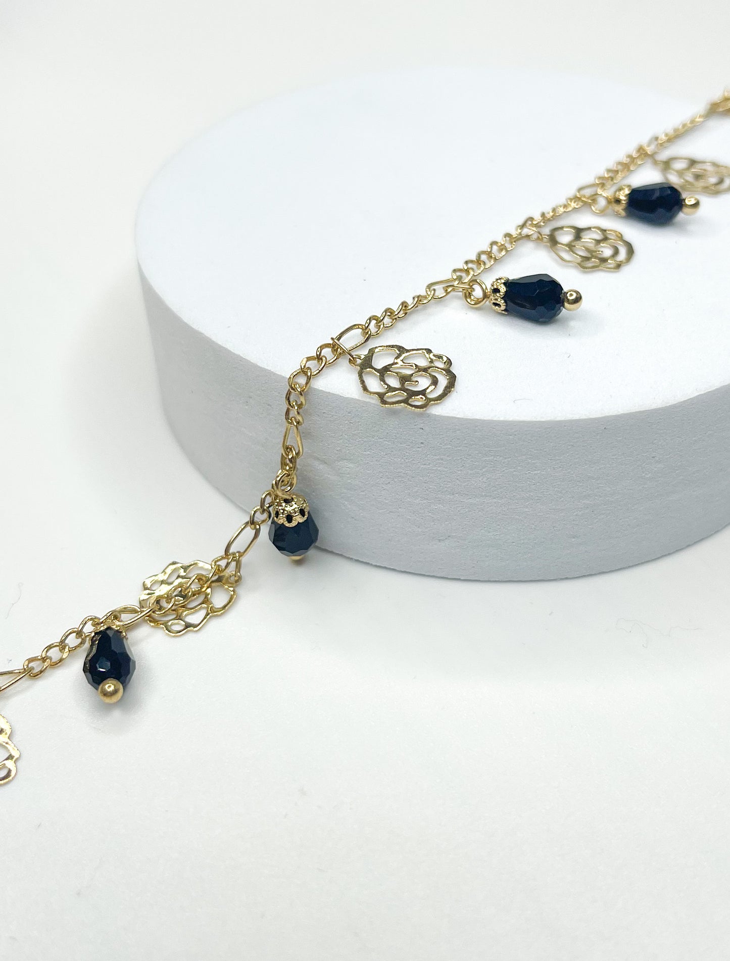 Black Beads W Rose Bracelet-18k Gold filled