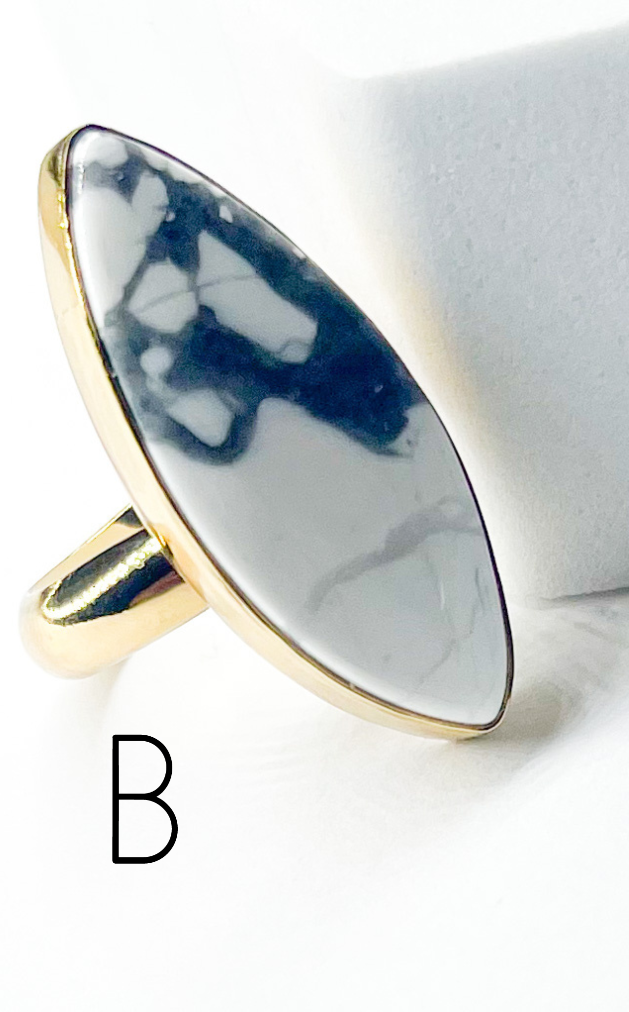 White Howlite Ring Mix-Alchemia