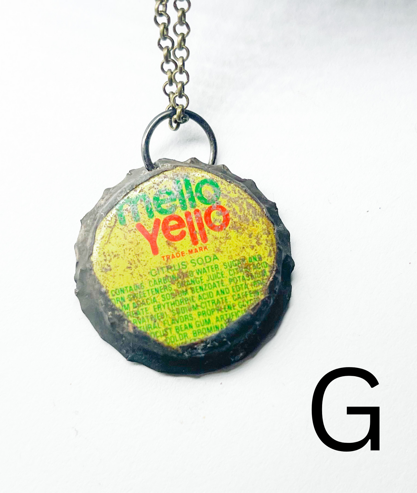 Bottle Cap Grunge Pendants-Grunge