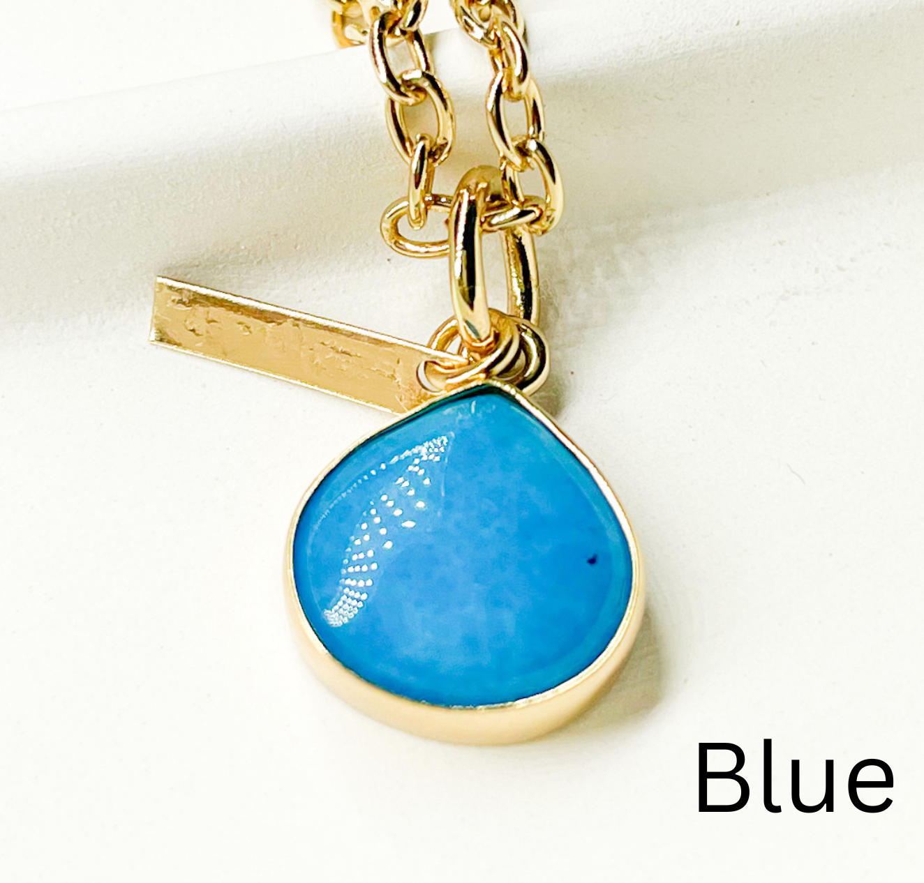 Dainty Color Enhance Quartz Pendant-Alchemia