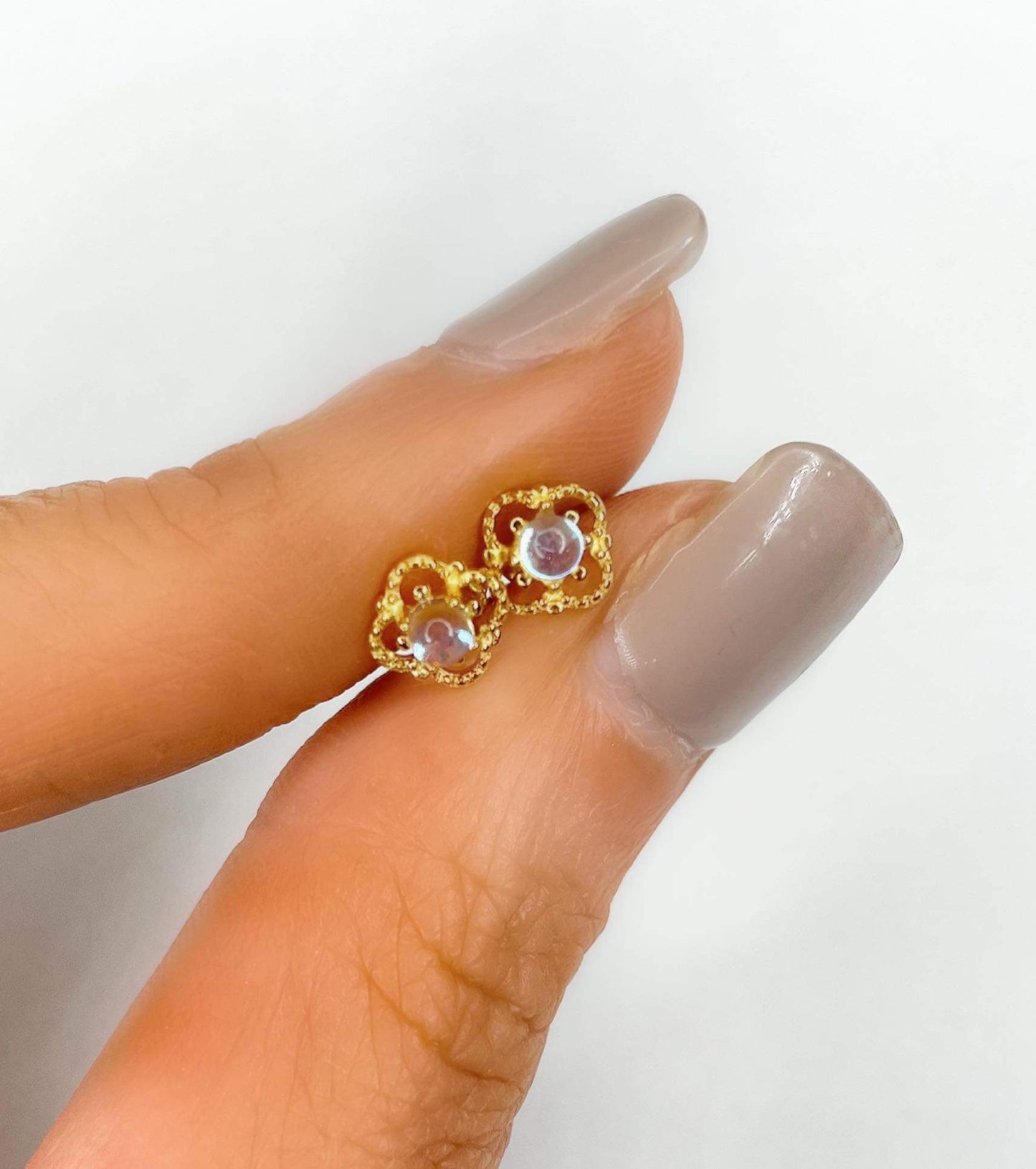 Dainty Filigree Luminite Studs-SSS